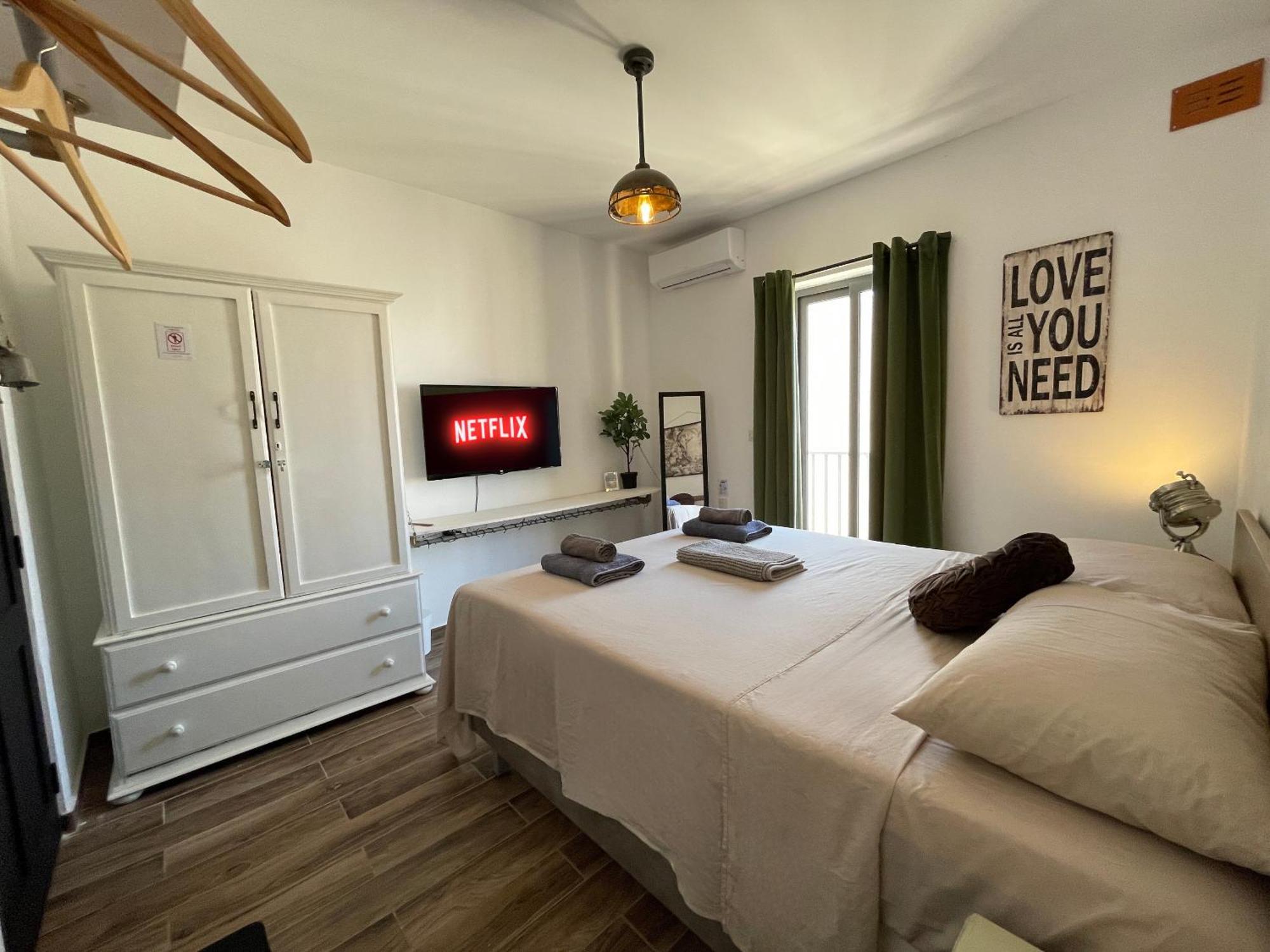 Industrial Charm Apt, Prime Location Apartamento