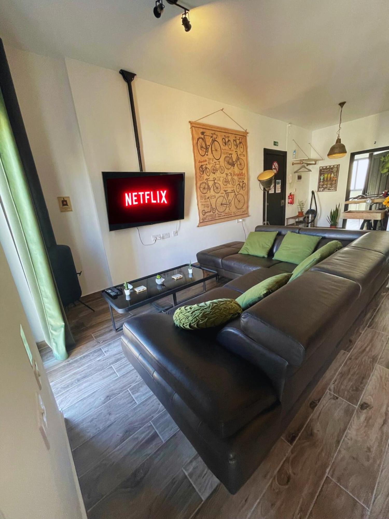 Apartamento Industrial Charm Apt, Prime Location