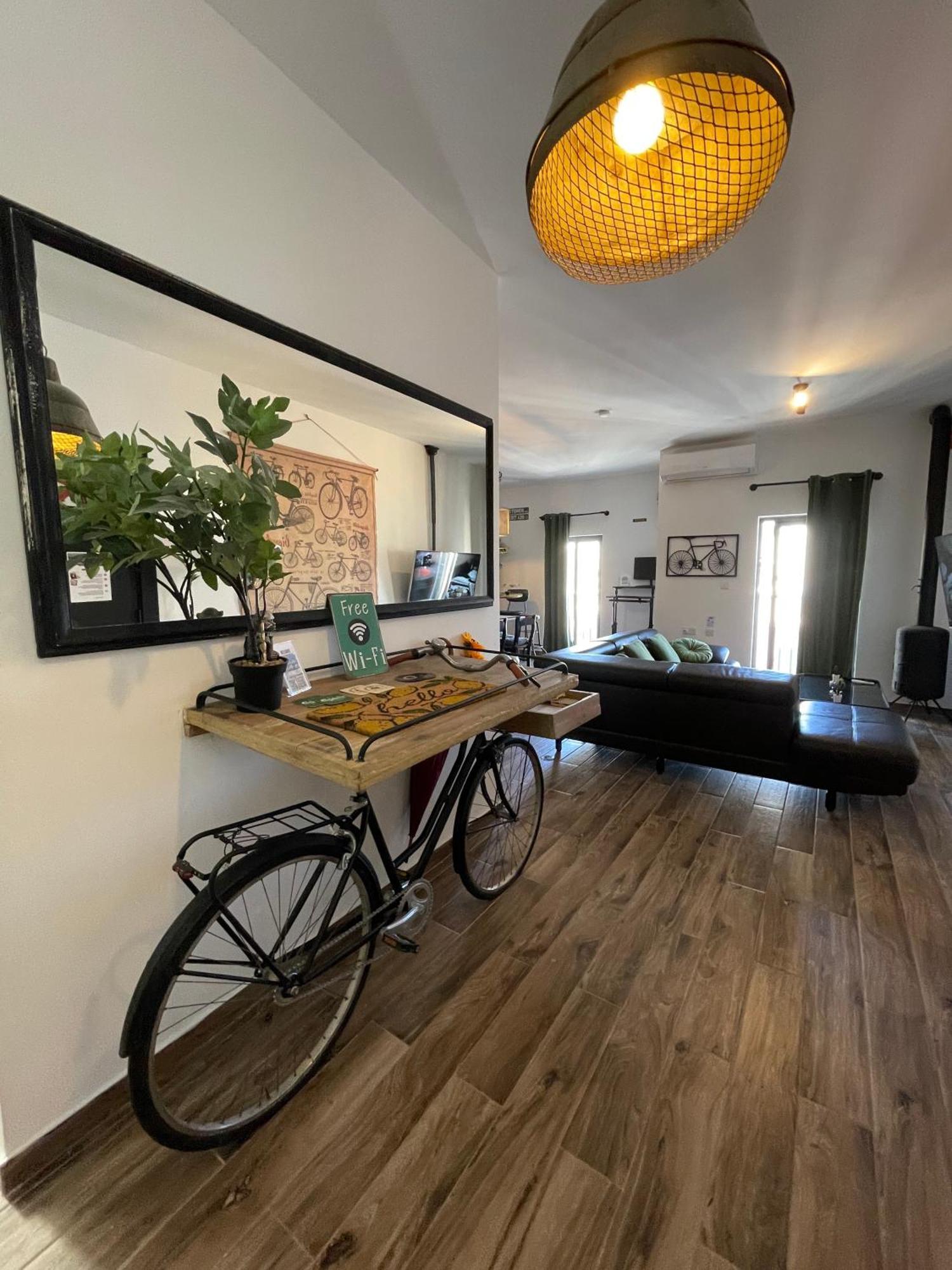 Industrial Charm Apt, Prime Location * St Paul's Bay