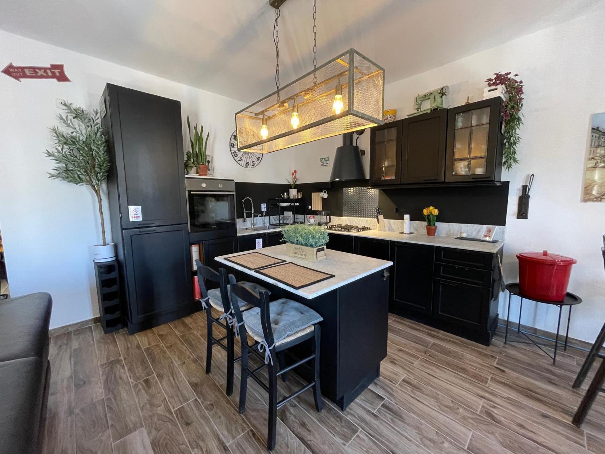 Industrial Charm Apt, Prime Location Apartamento